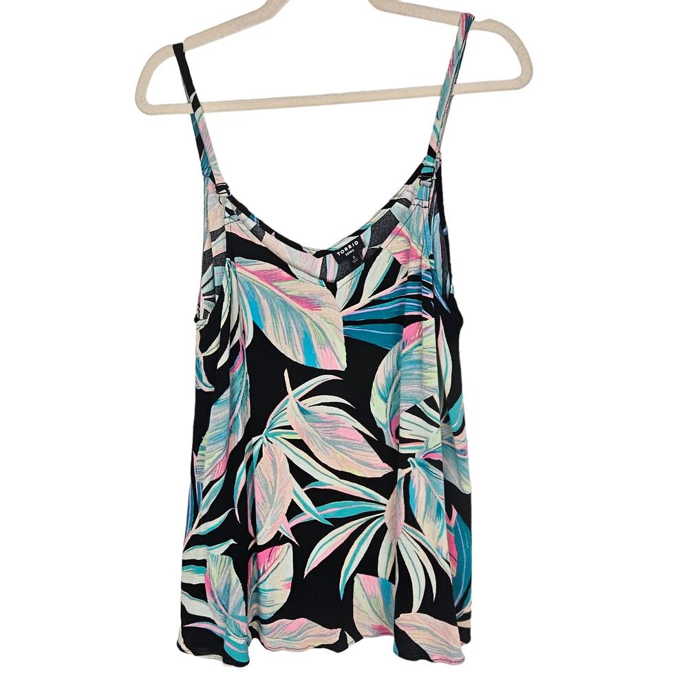Torrid Tank Top Cami Tank Top Women 0X Black Leaves Swing Tank Top V Neck Top